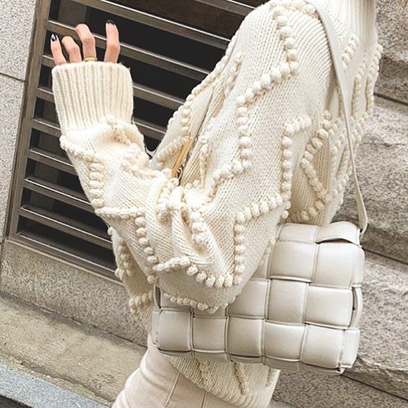 Vintage Handbags - Fall bag 🔥 crossbody quilted Cream purse woven square bag bone chain strap bag